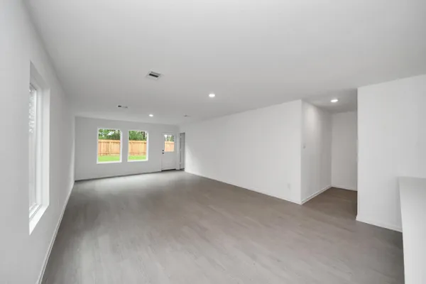 $2,000 | 13499 Sonali Springs Drive, Conroe, TX 77302