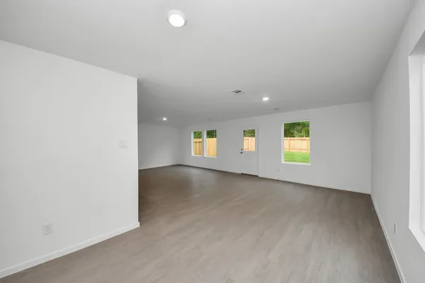 $1,900 | 13499 Sonali Springs Drive, Conroe, TX 77303