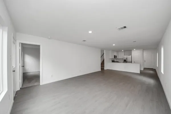 $2,000 | 13499 Sonali Springs Drive, Conroe, TX 77302