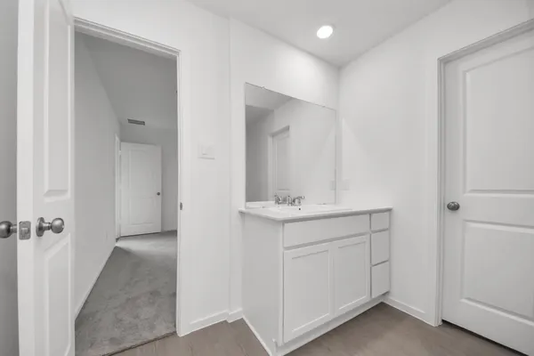 $2,000 | 13499 Sonali Springs Drive, Conroe, TX 77302