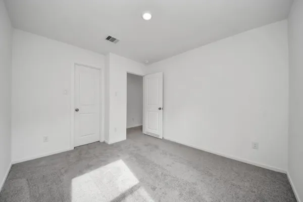 $2,000 | 13499 Sonali Springs Drive, Conroe, TX 77302