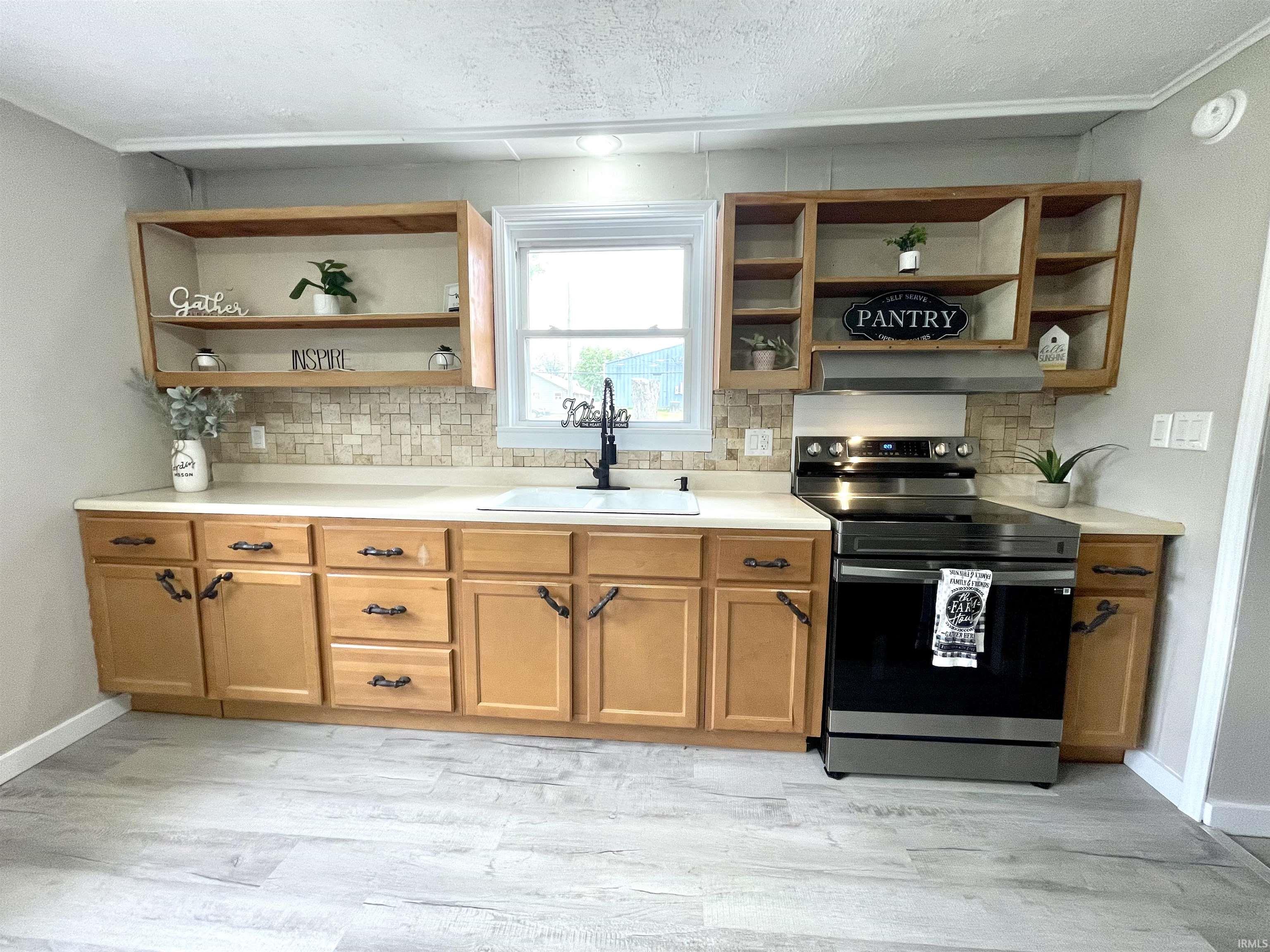 318 West 10th Street Bicknell, IN 47512 - Photo 2 of 12