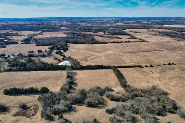 $440,000 | 0 Valley Road, Girard, KS 66743