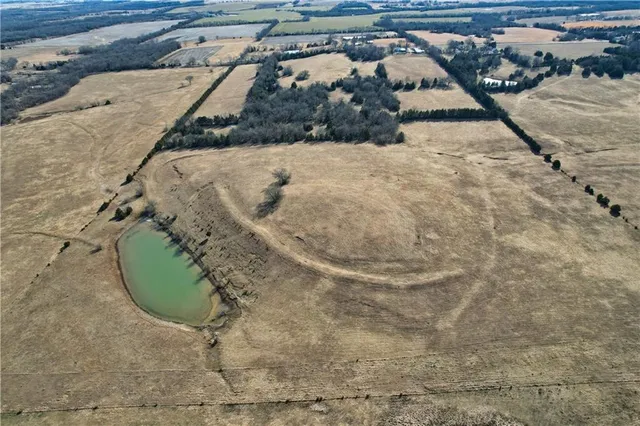 $440,000 | 0 Valley Road, Girard, KS 66743