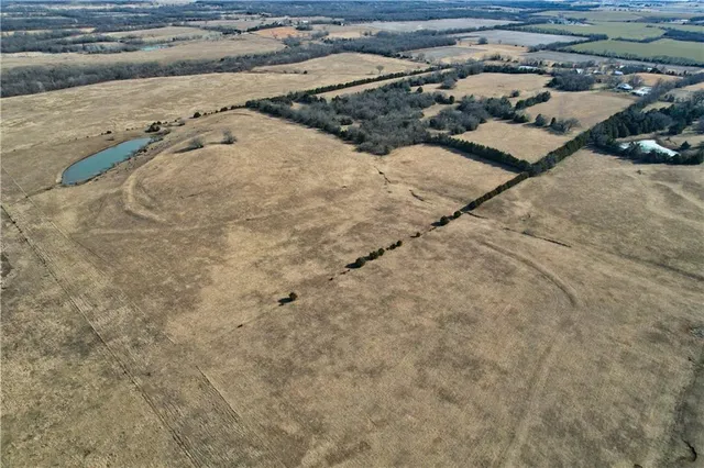 $440,000 | 0 Valley Road, Girard, KS 66743