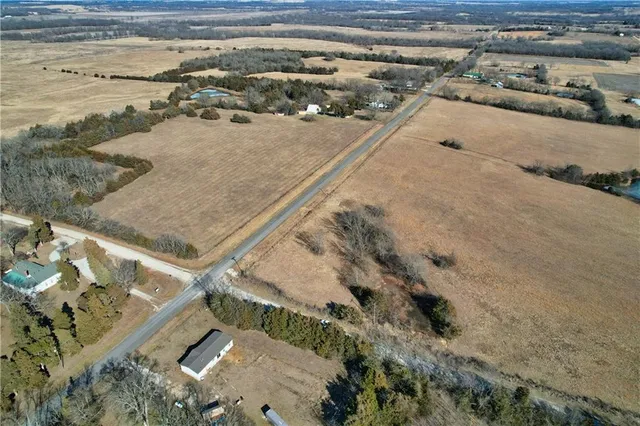 $440,000 | 0 Valley Road, Girard, KS 66743