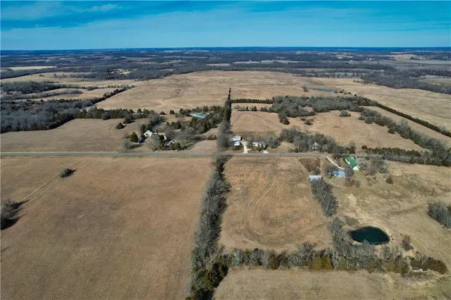 $440,000 | 0 Valley Road, Girard, KS 66743