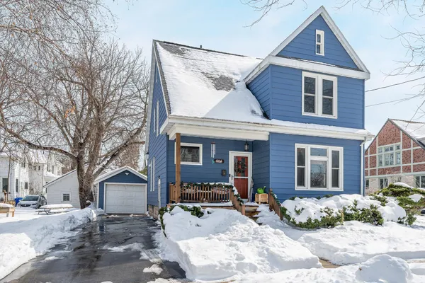 $300,000 | 526 North Ida Street, Appleton, WI 54911