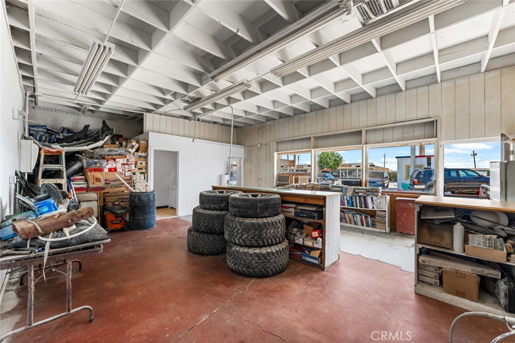 27157 Twenty Mule Team Road Boron, CA 93516 - Photo 7 of 32 a room with lots of furniture and a chandelier