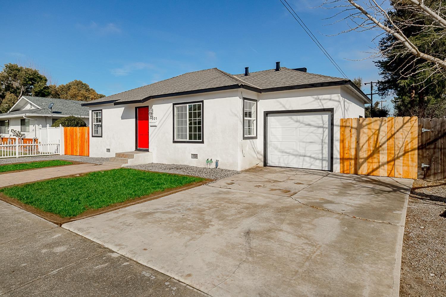 921 Fourth Street Ripon, CA 95366 - Photo 2 of 18 Gallery Image 2