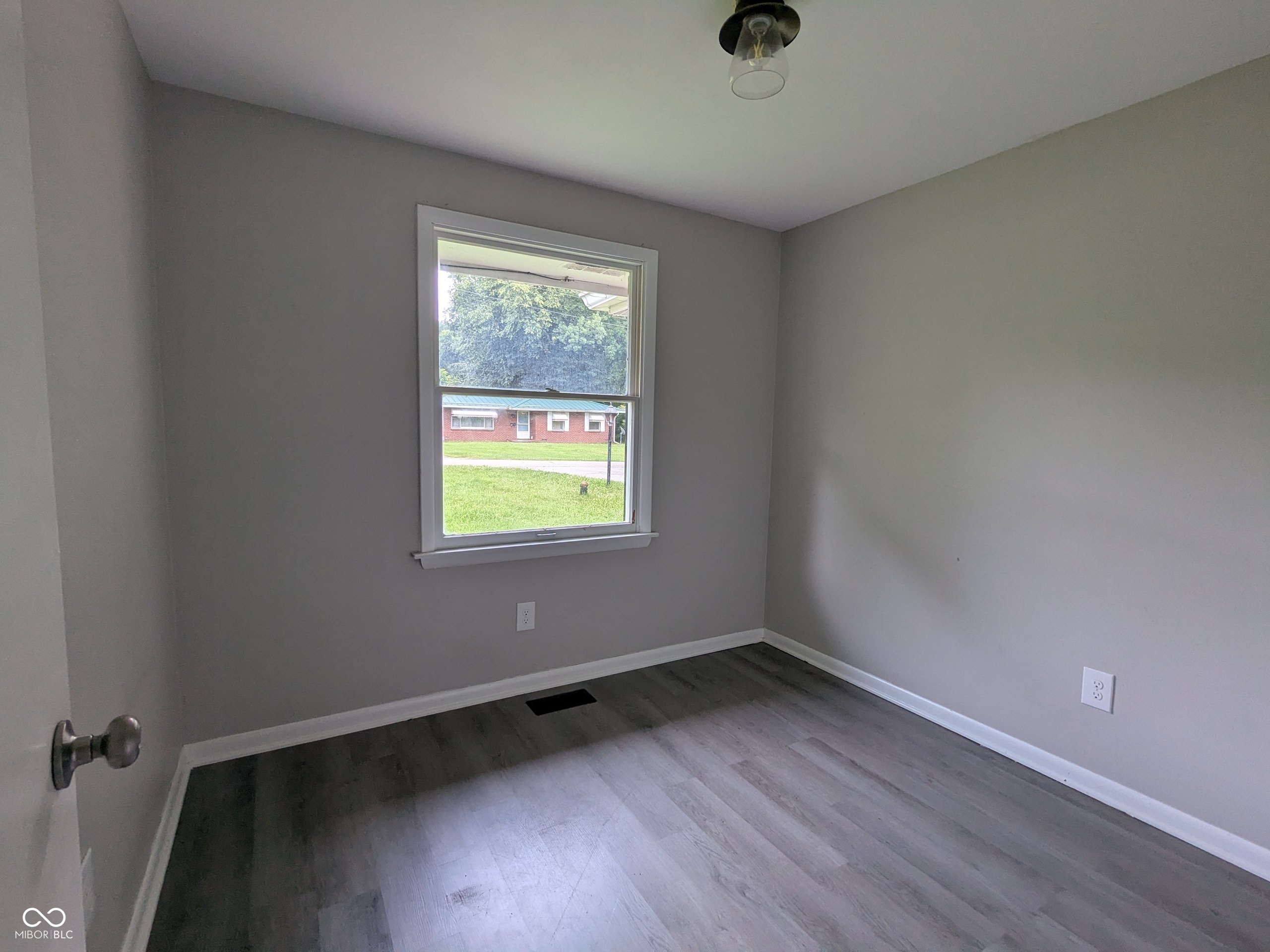 6733 South Cross Street Pendleton, IN 46064 - Photo 9 of 16