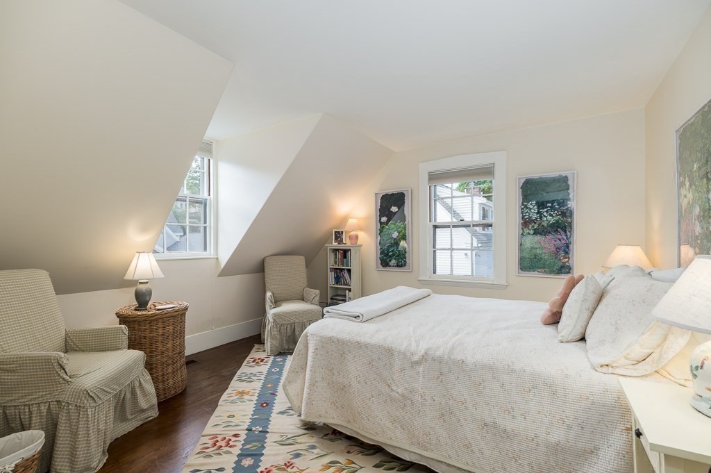 17 Leonard Street Gloucester, MA 01930 - Photo 11 of 23