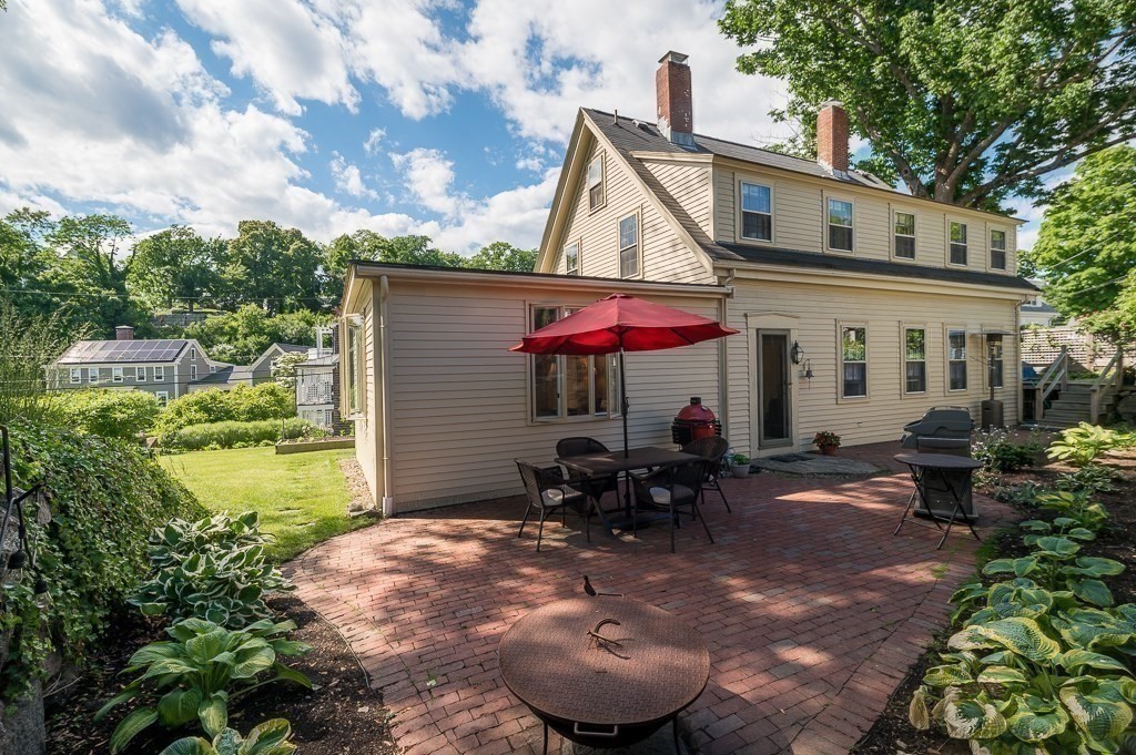 17 Leonard Street Gloucester, MA 01930 - Photo 15 of 23