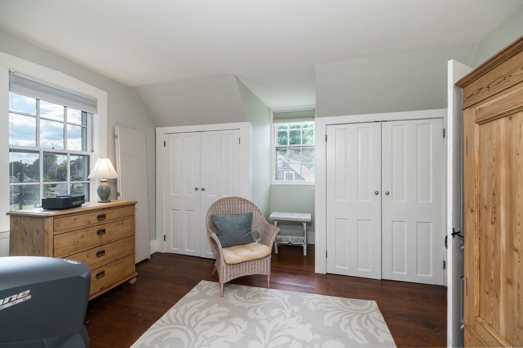 17 Leonard Street Gloucester, MA 01930 - Photo 10 of 23