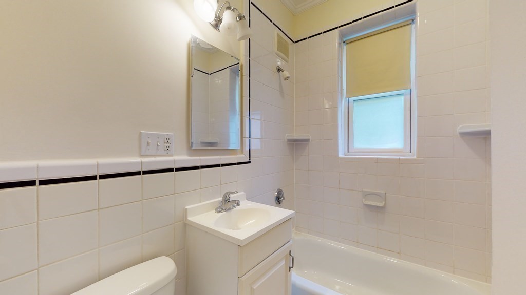 38 Kilsyth Road, Unit 23 Brookline, MA 02445 - Photo 8 of 18