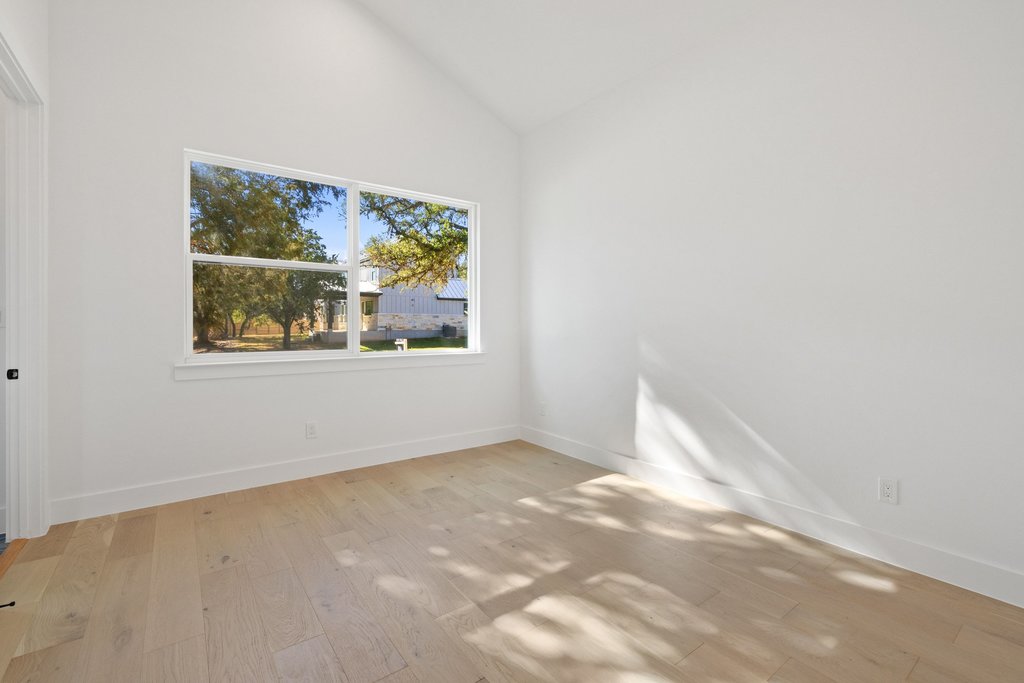 47 War Bonnet Wimberley, TX 78676 - Photo 33 of 40 an empty room with window