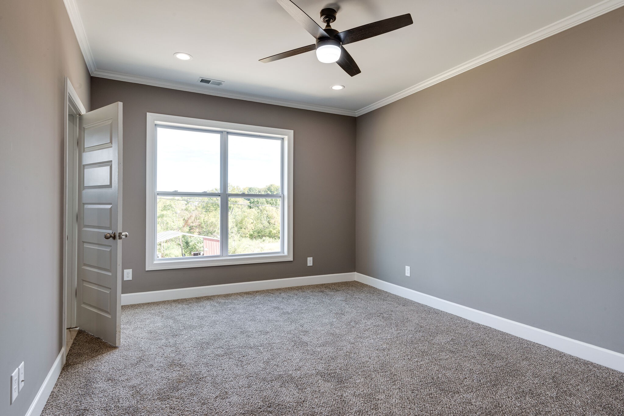 4341 Old Goins Road Nashville, TN 37211 - Photo 18 of 31 a view of an empty room with a window