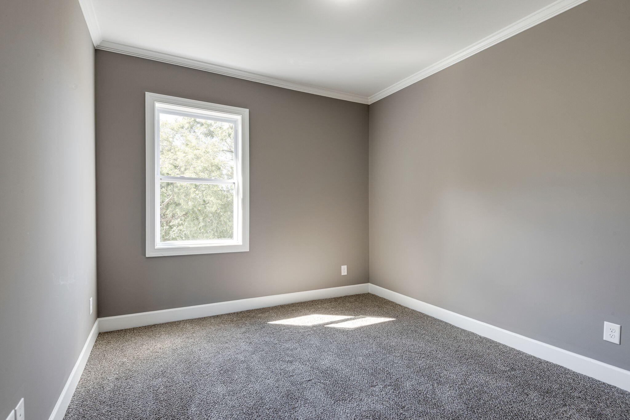 4341 Old Goins Road Nashville, TN 37211 - Photo 24 of 31 an empty room with a window