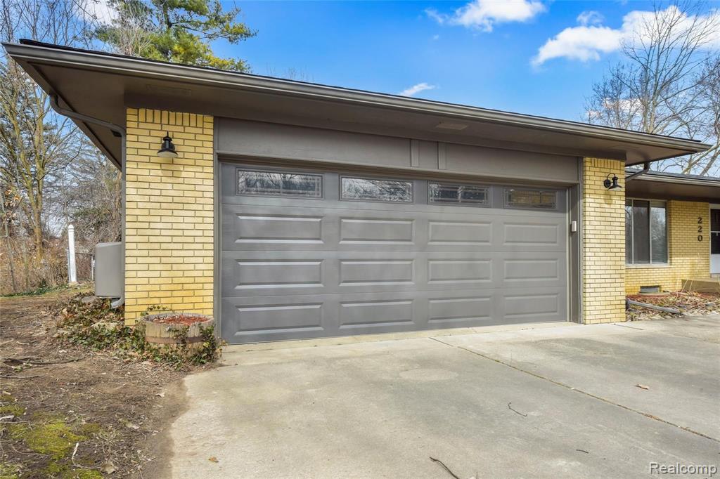 220 Boyken Road Rochester Hills, MI 48307 - Photo 23 of 24