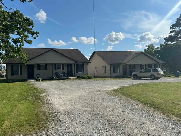 $519,000 | 207-ab 209ab 207-ab 209ab Willow Drive, Unit 207A 207B 209A 209B, Adamsville, TN 38310