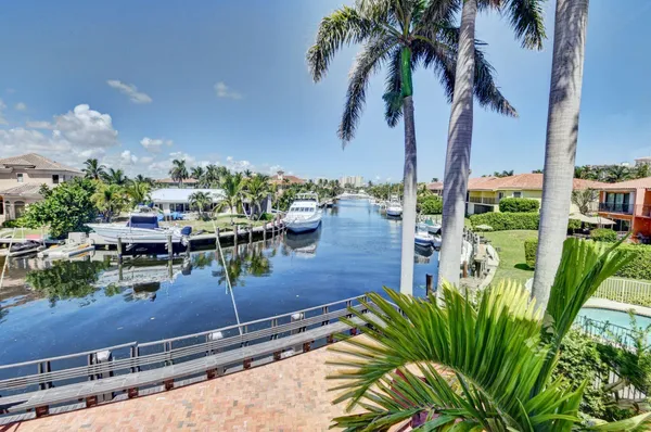 $8,500 | 1121 Bel Air Drive, Unit 4, Highland Beach, FL 33487