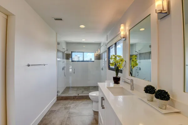 $8,500 | 1121 Bel Air Drive, Unit 4, Highland Beach, FL 33487