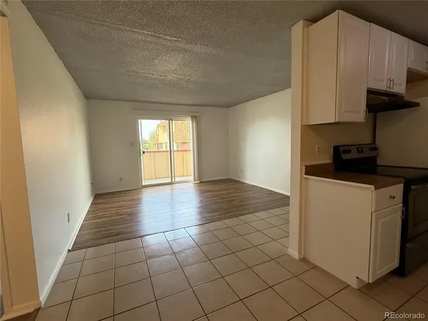 $1,100 | 10211 Ura Lane, Unit 6206, Thornton, CO 80260