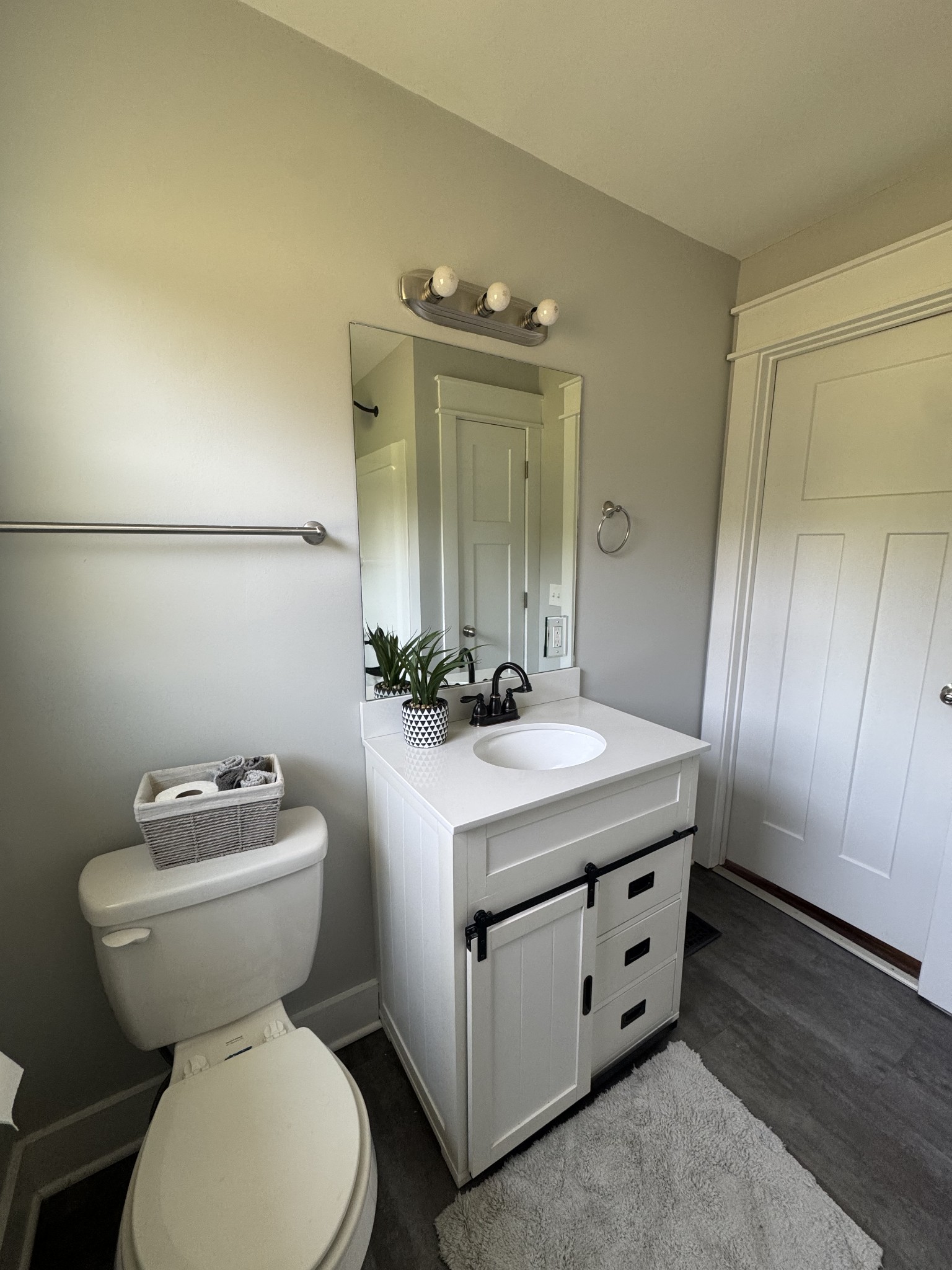 754 Cranor Road Murfreesboro, TN 37130 - Photo 17 of 21 a bathroom with a toilet sink and mirror