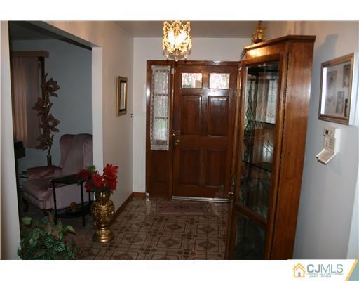 1286 Omaha Road North Brunswick, NJ 08902 - Photo 2 of 11 Gallery Image 2