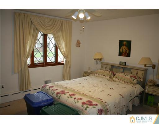 1286 Omaha Road North Brunswick, NJ 08902 - Photo 8 of 11 Gallery Image 8