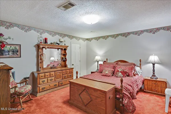 $385,000 | 1022 McDaniel Lane, Crystal Springs, MS 39059