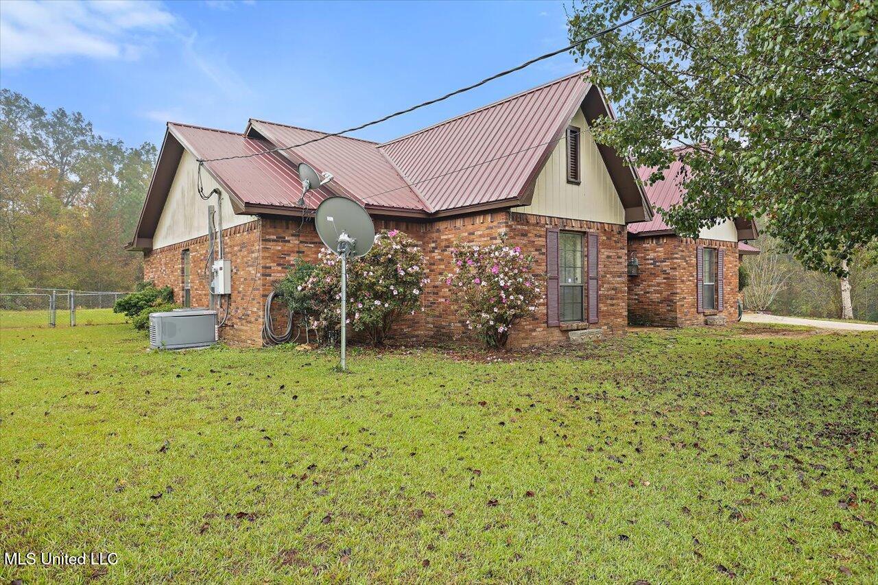 1022 McDaniel Lane Crystal Springs, MS 39059 - Photo 3 of 40 02-1022 McDaniel Ln