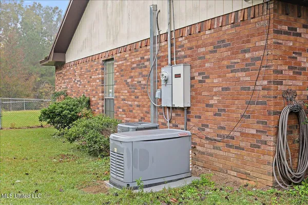 $385,000 | 1022 McDaniel Lane, Crystal Springs, MS 39059