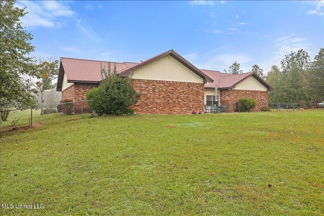 $385,000 | 1022 McDaniel Lane, Crystal Springs, MS 39059