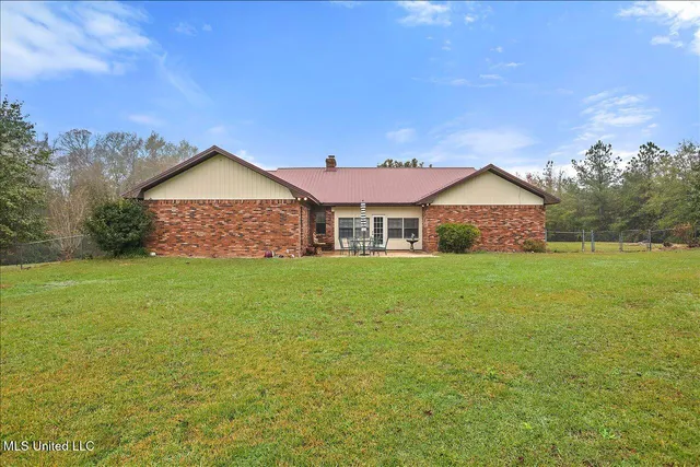 $385,000 | 1022 McDaniel Lane, Crystal Springs, MS 39059