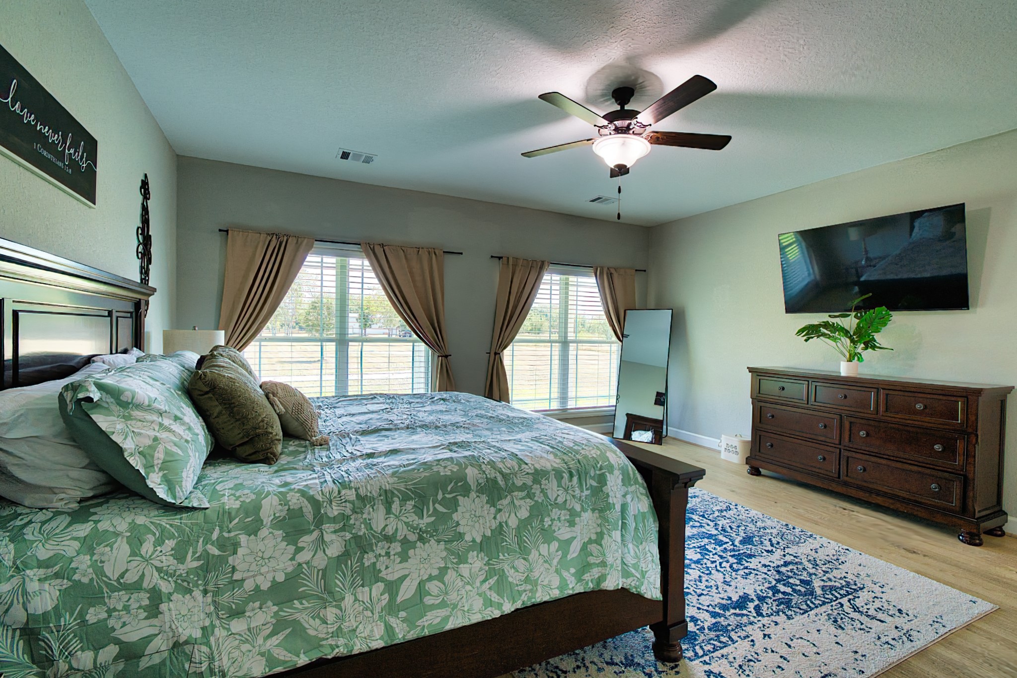 1335 Hilltop Road Beasley, TX 77417 - Photo 28 of 46 Primary Bedroom/ lots of space and light