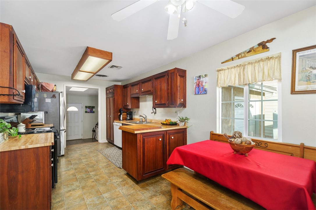 4234 Center Avenue Norco, CA 92860 - Photo 20 of 67