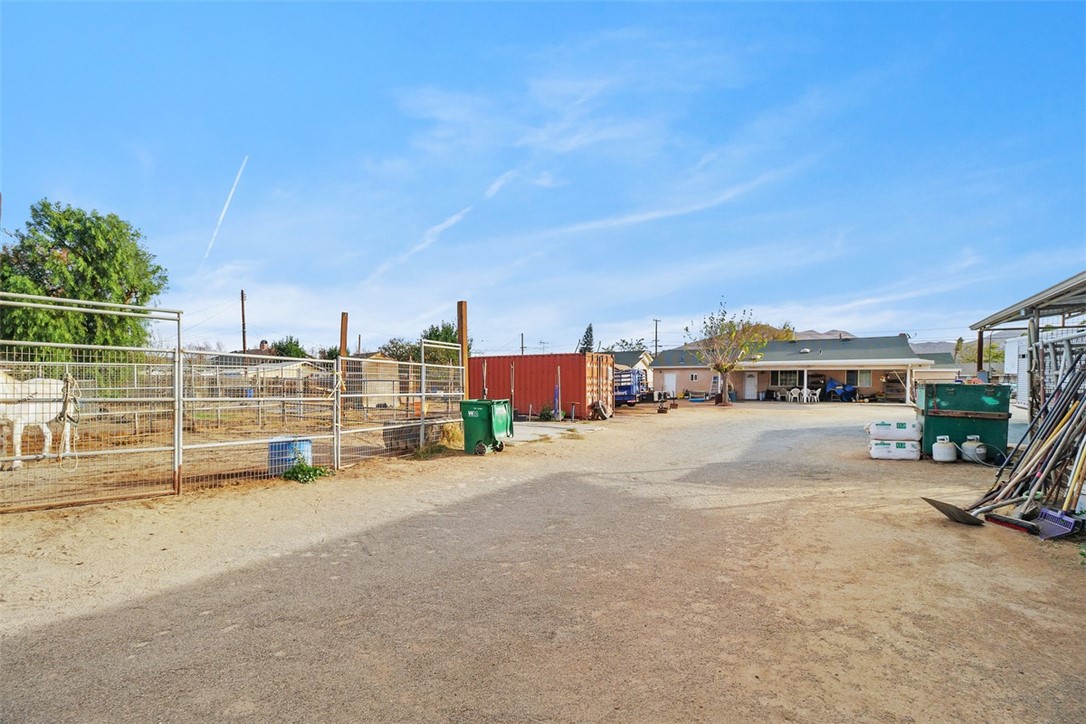 4234 Center Avenue Norco, CA 92860 - Photo 51 of 67 So much space!
