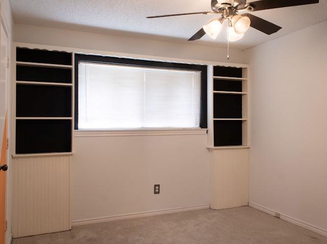 2405 Country Valley Road Garland, TX 75041 - Photo 21 of 36