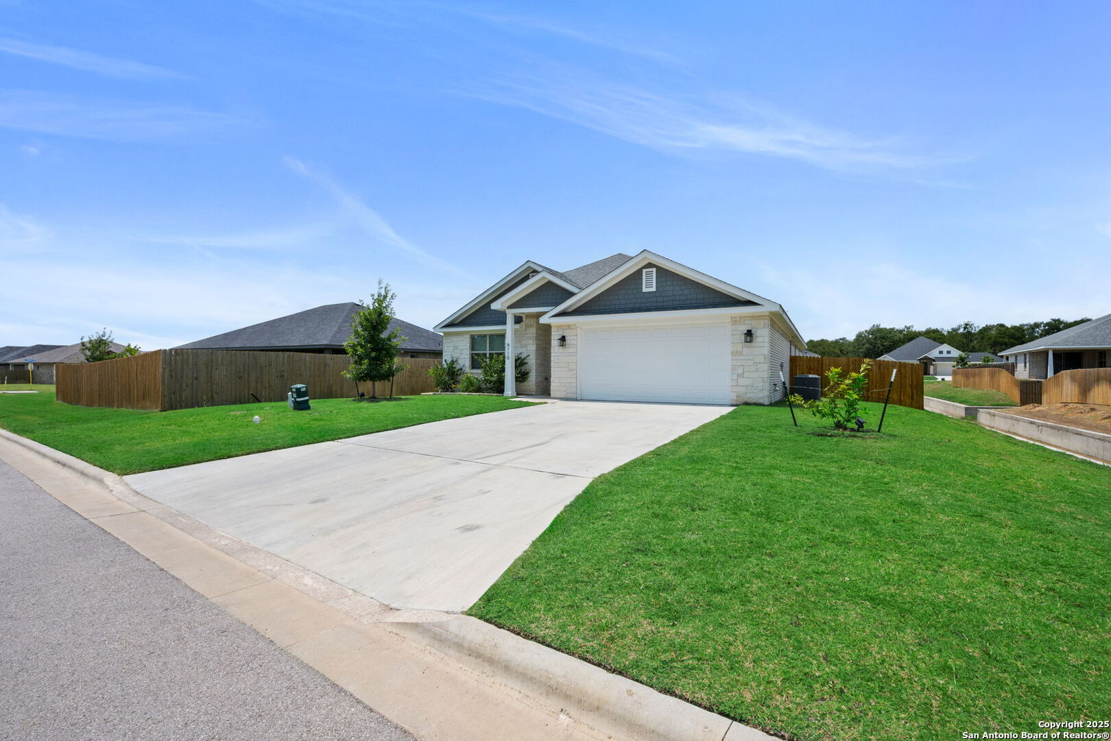 6110 Salerno Street Temple, TX 76502 - Photo 3 of 44 a view of outdoor space yard and front view of a house