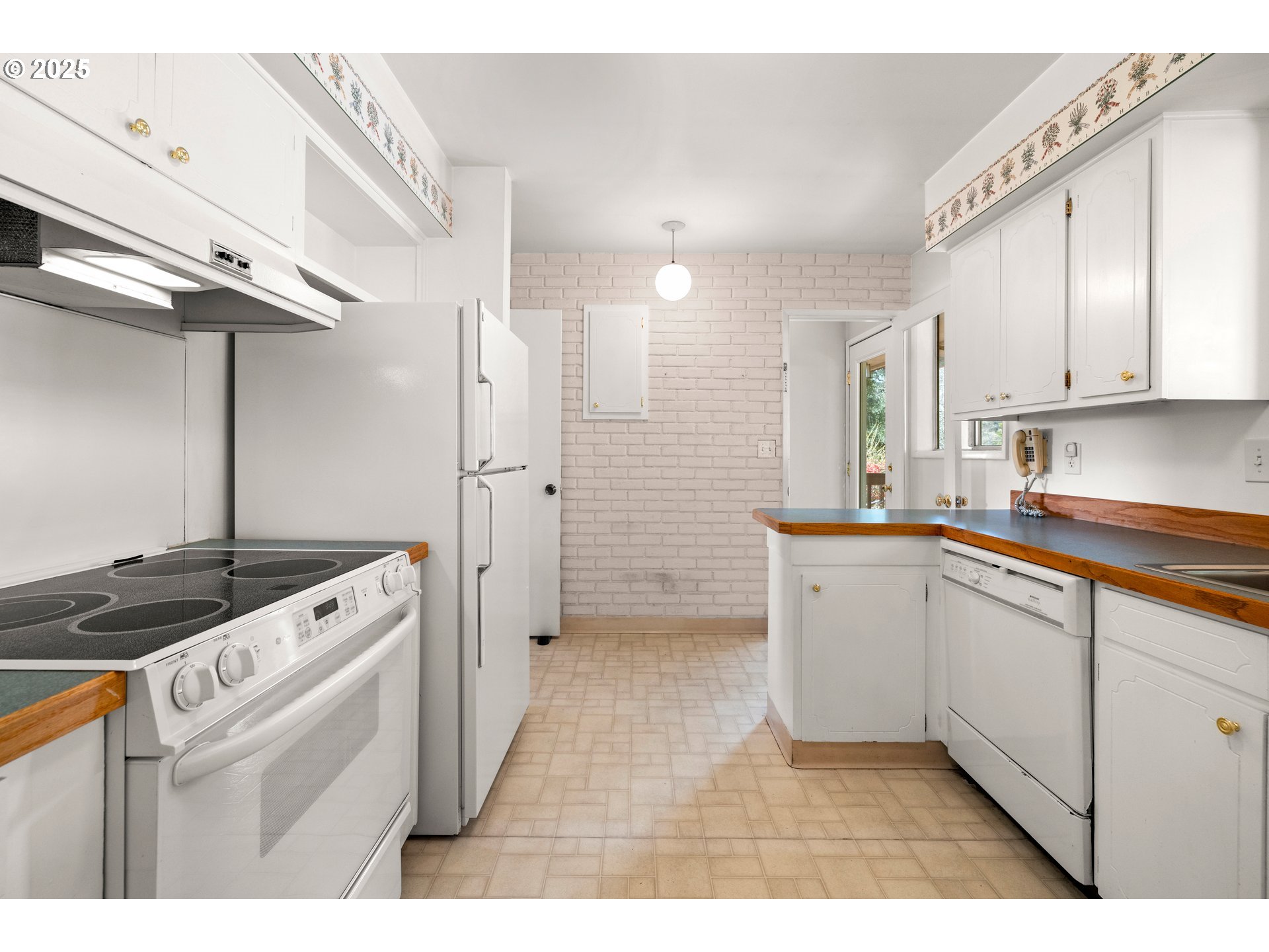 11715 Northwest Jericho Road Portland, OR 97229 - Photo 13 of 47 Gallery Image 13