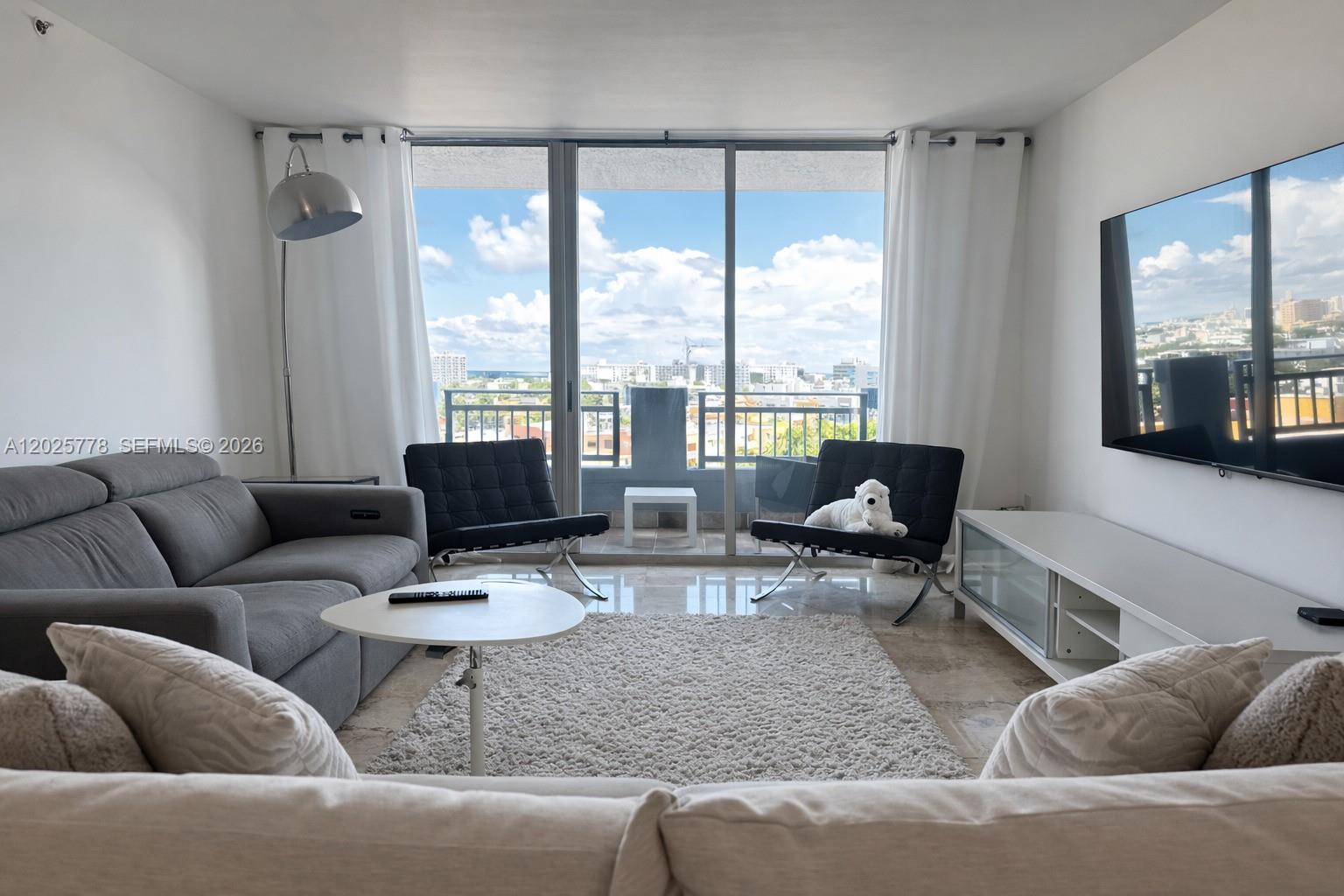 90 Alton Road, Unit 1009 Miami Beach, FL 33139 - Photo 1 of 20