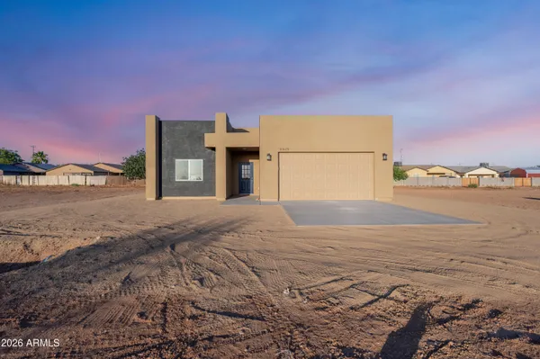 $615,000 | 21820 West White Pine Drive, Wittmann, AZ 85361
