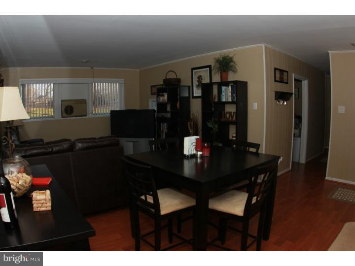 2922 Penn Square Road Norristown, PA 19401 - Photo 19 of 22 Family Room