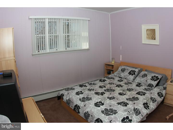 2922 Penn Square Road Norristown, PA 19401 - Photo 9 of 22 Bedroom - Main