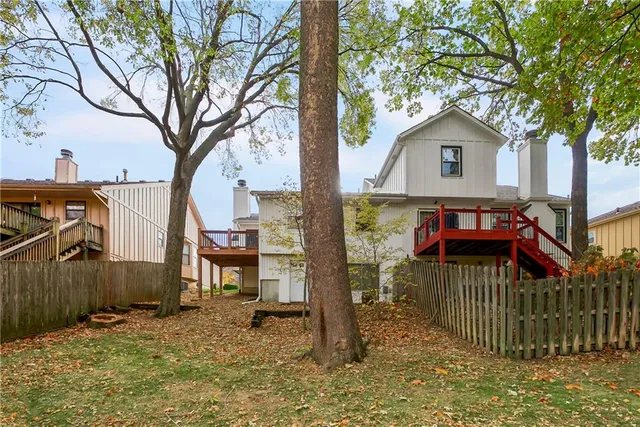 $285,000 | 12400 105th Terrace, Lenexa, KS 66215