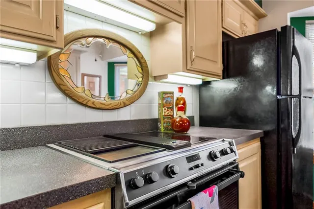 $285,000 | 12400 105th Terrace, Lenexa, KS 66215