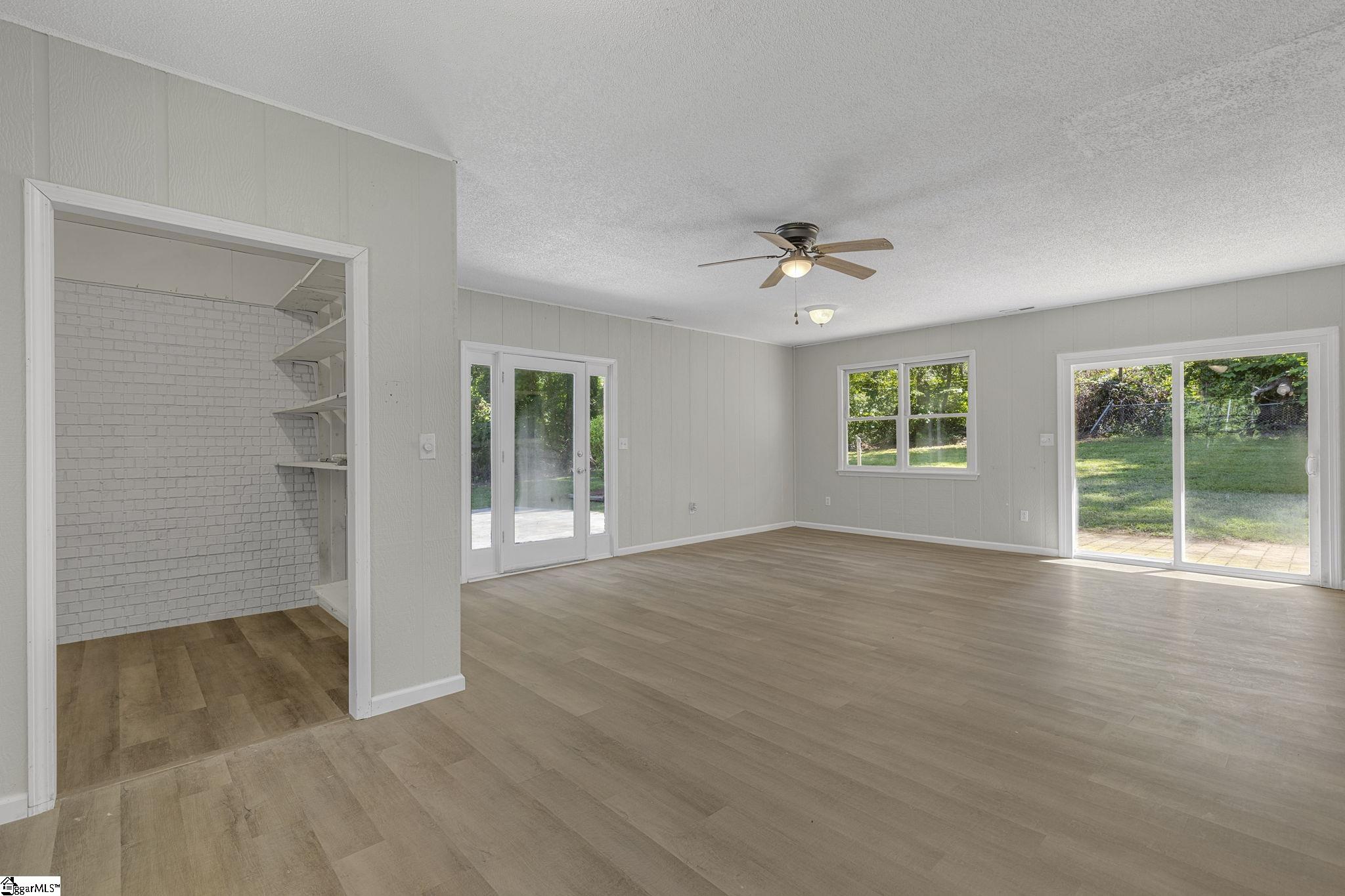 210 Thomas Road Pickens, SC 29671 - Photo 15 of 36