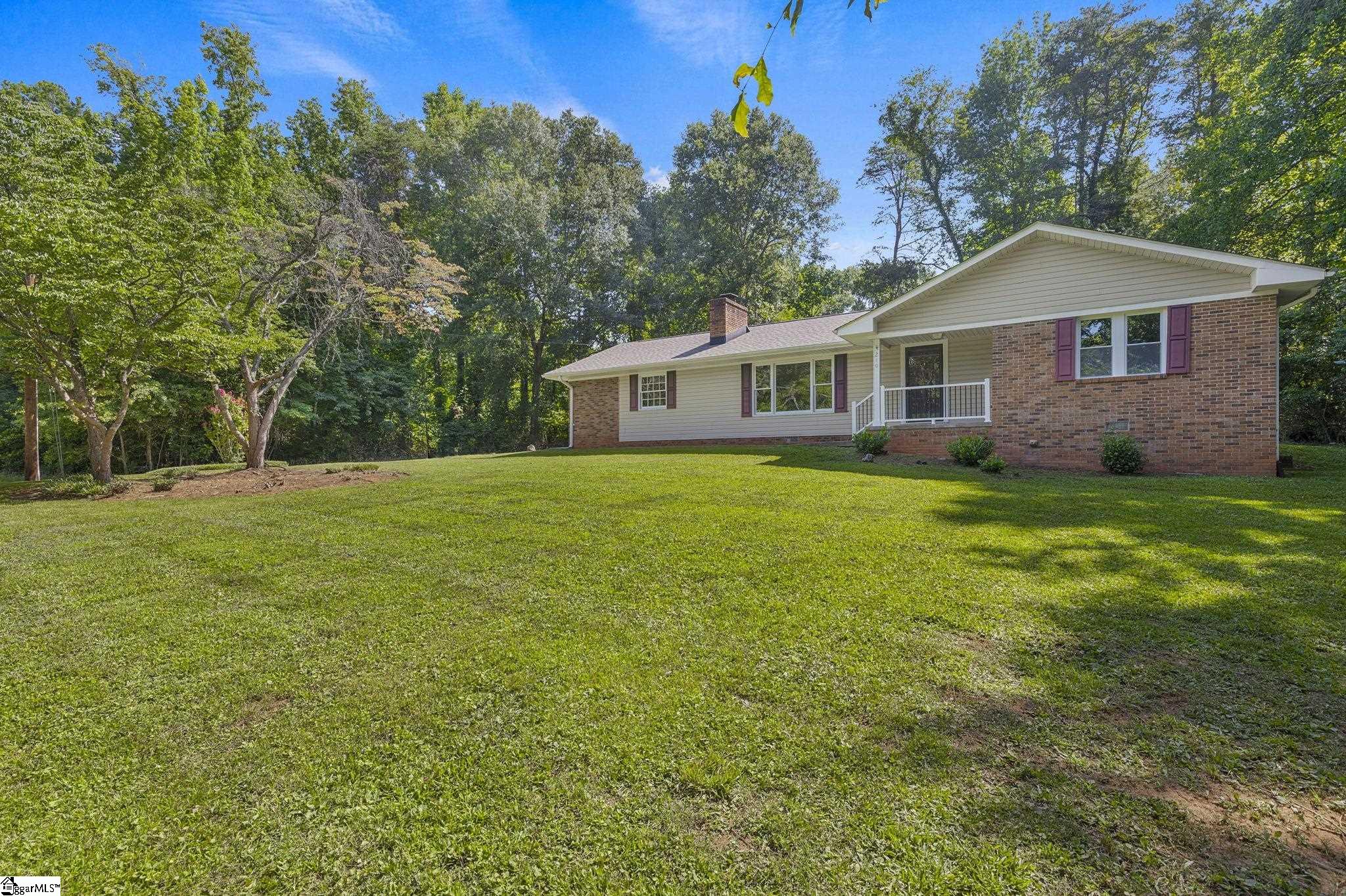 210 Thomas Road Pickens, SC 29671 - Photo 3 of 36