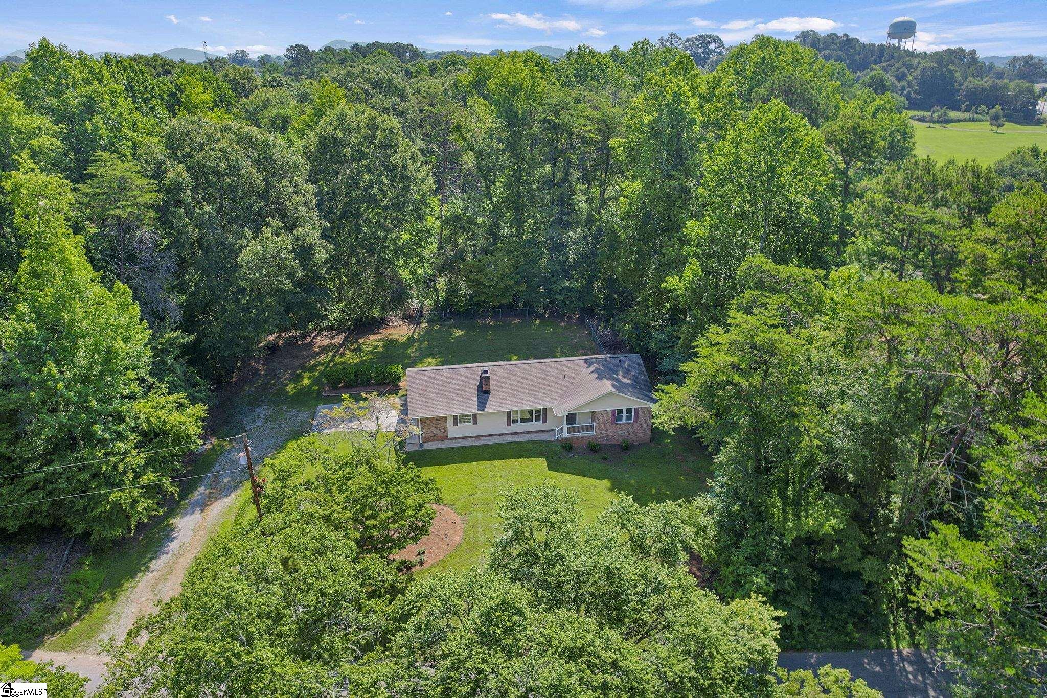 210 Thomas Road Pickens, SC 29671 - Photo 32 of 36